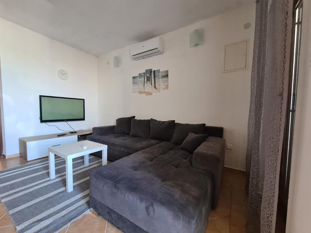 Apartman Mihaela Vrsi Eksteriør billede